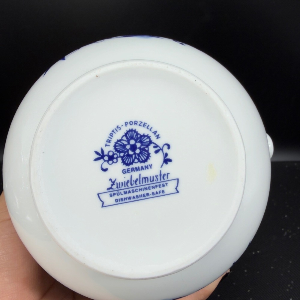 Triptis Porzellan Blue Onion Coffee Pot Zwiebelmuster‎ Germany White Blue Floral - Picture 5 of 14